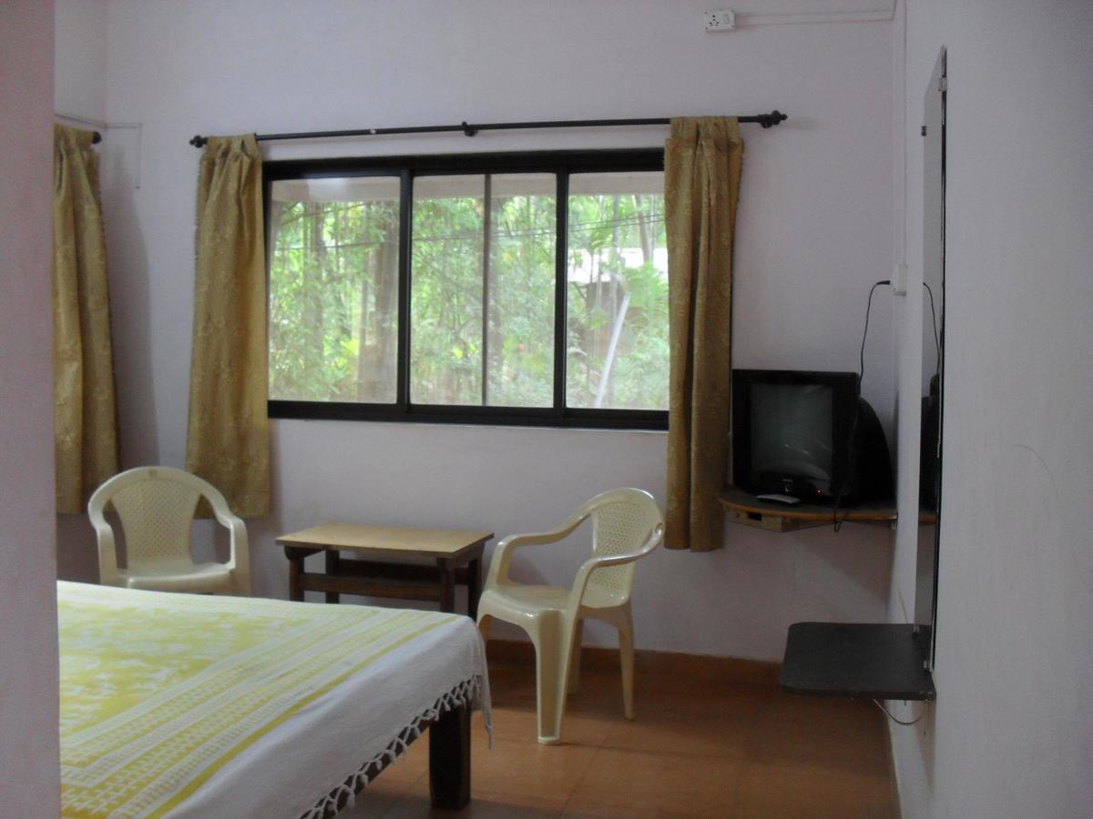 Saaj Resort Dāpoli 外观 照片