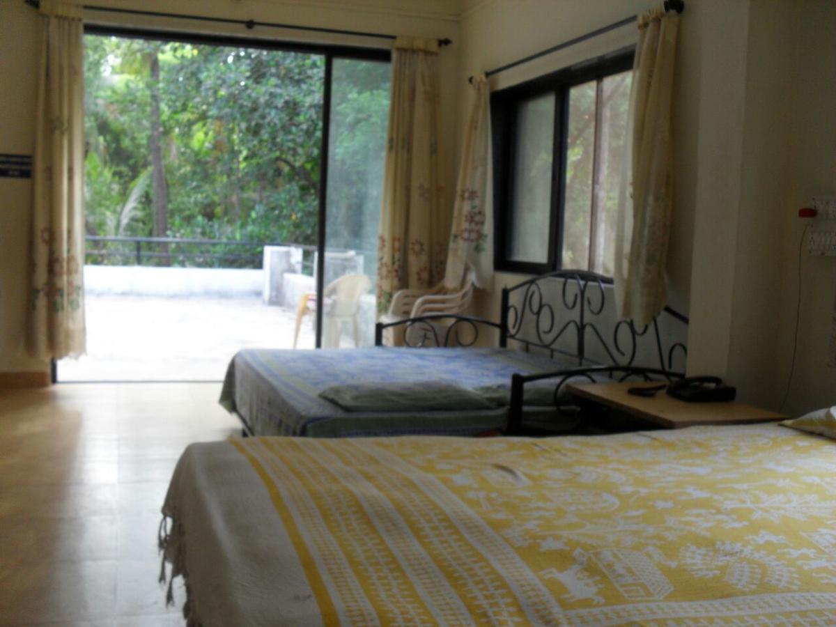 Saaj Resort Dāpoli 外观 照片